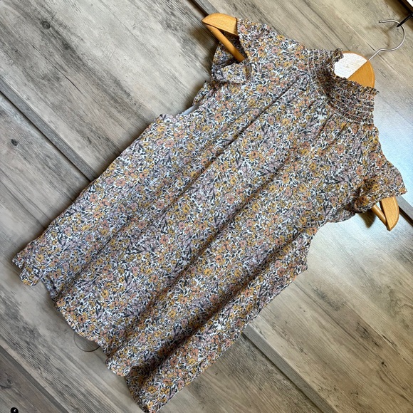 Banana Republic Tops - Banana Republic Floral Ruffled High Neck Sheer Blouse w/ lining women's sz S